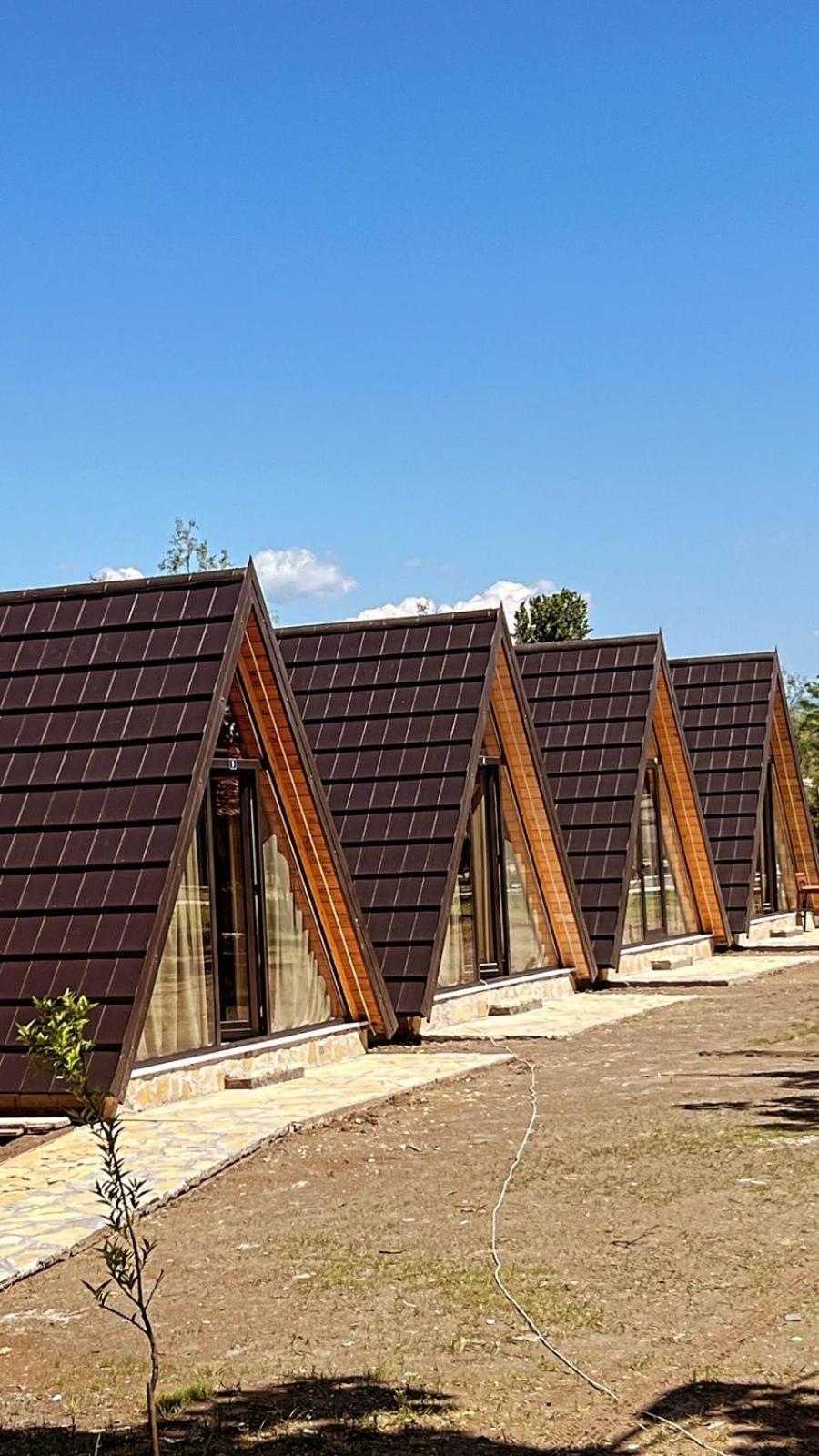 Windmill Shkodra Villa'S & Gesthouse Exterior photo