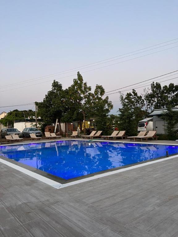 Windmill Shkodra Villa'S & Gesthouse Exterior photo