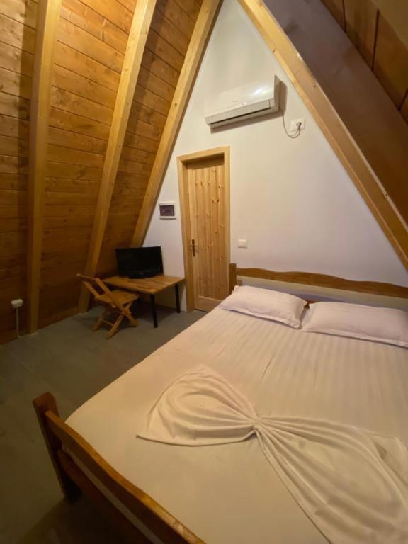 Windmill Shkodra Villa'S & Gesthouse Exterior photo